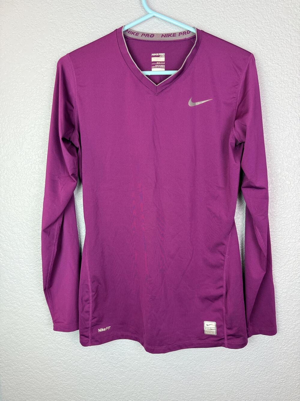 Nike Pro Fitted Shirt Womens Medium Purple Long Sleeve V-Neck Athletic Top